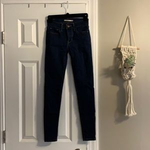 Levi’s skinny jean
